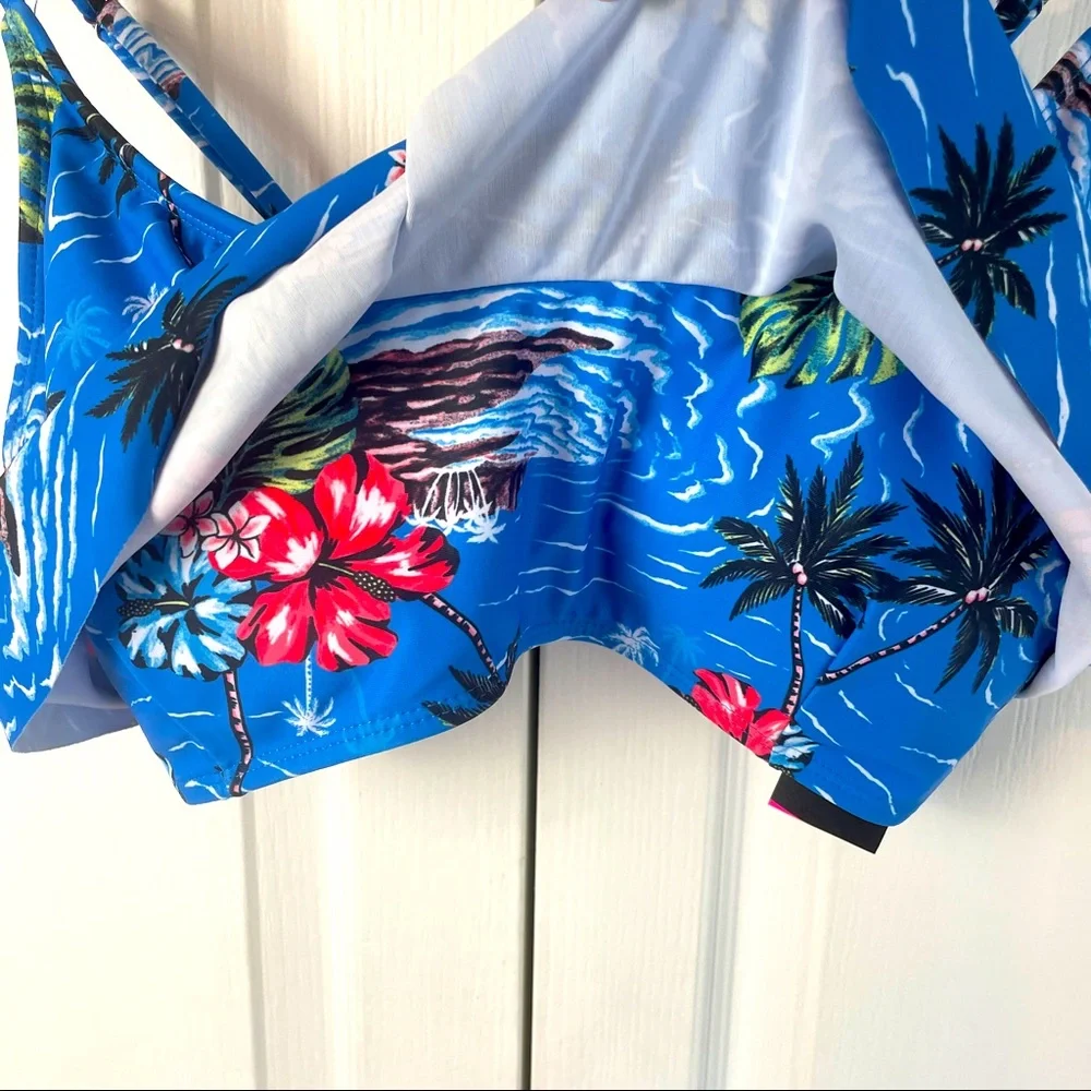 Flounced Bikini Top - Picture 3 of 6